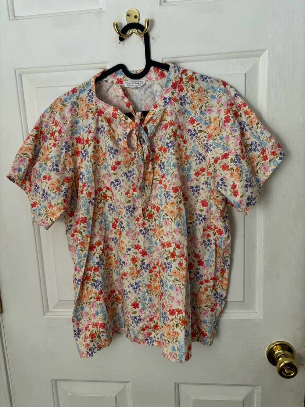 Sweet Salt Floral Tie-Neck Short Sleeve Blouse in Cream